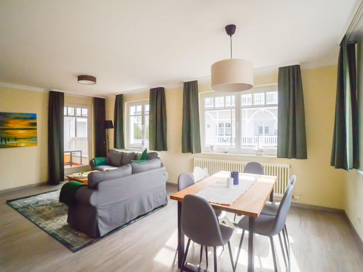 Strandvillen Binz - Ferienwohnung Mit 2 Schlafzimmern Und Balkon Ah-563 Exteriér fotografie